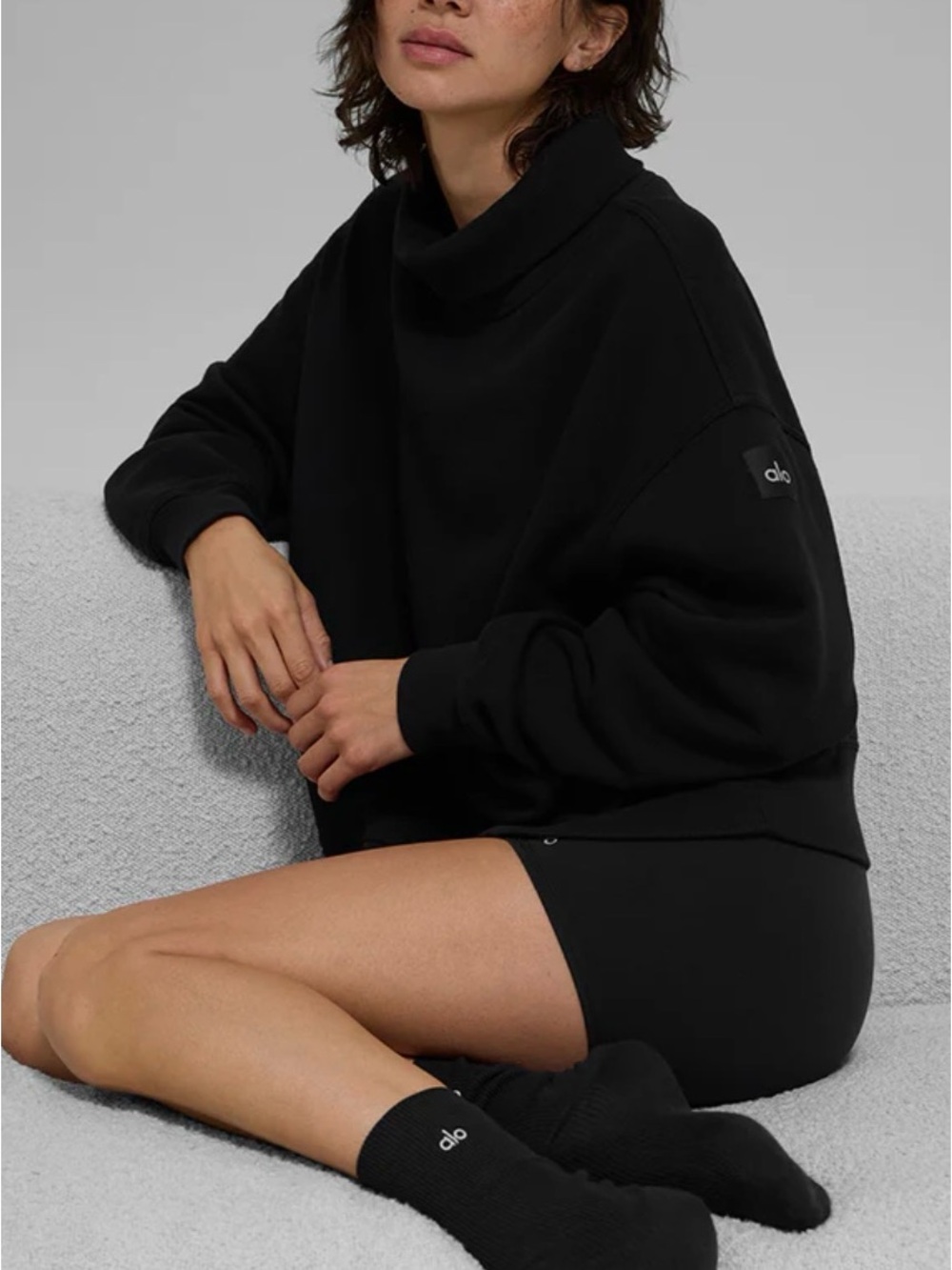 ALO Yoga Hazy Black Sweatshirt Size XS - Picture 13 of 13